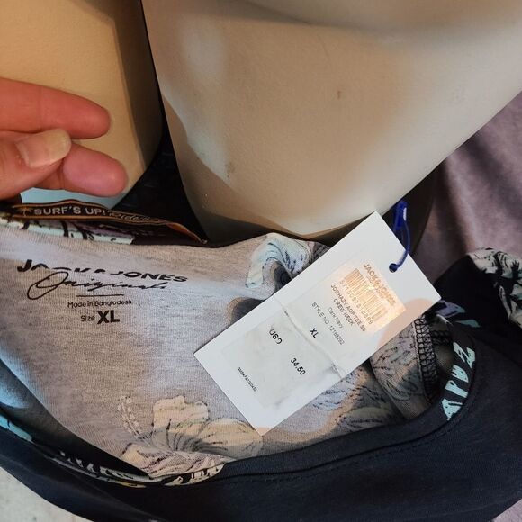 Jack & Jones Navy Hawaiian Tropical Print Crew Neck Size XL - Picture 4 of 6